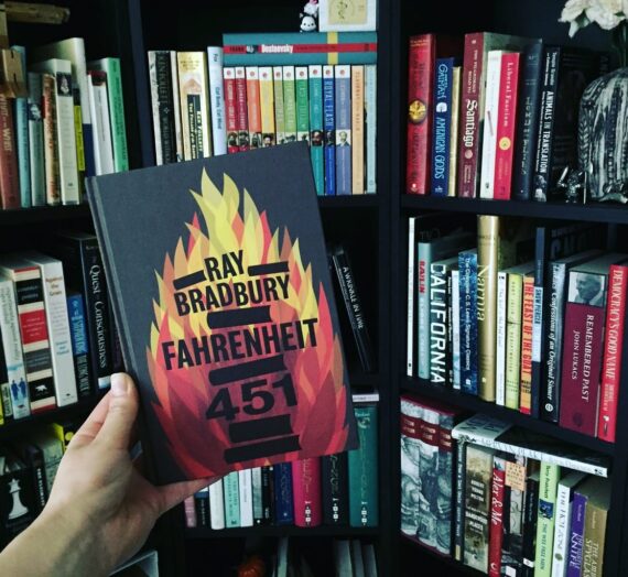 Book Review: Fahrenheit 451